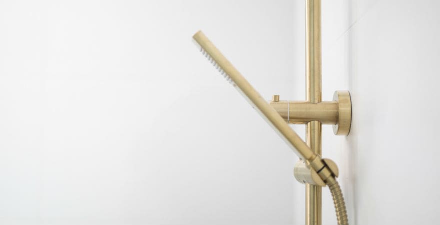 brushed-brass-rain-mixer-shower-head-min brushed-brass-rain-mixer-shower-head
